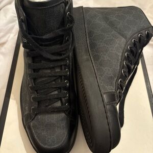 SOLD 🎈GUCCI Sneakers Black Men 8G 42 Leather GG Supreme Canvas Hightop 325371